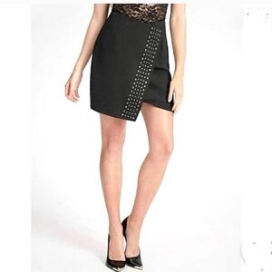 GUESS Asymetric Metallic Rivet Embellished Exposed Zip Mini Skirt Sz. 6